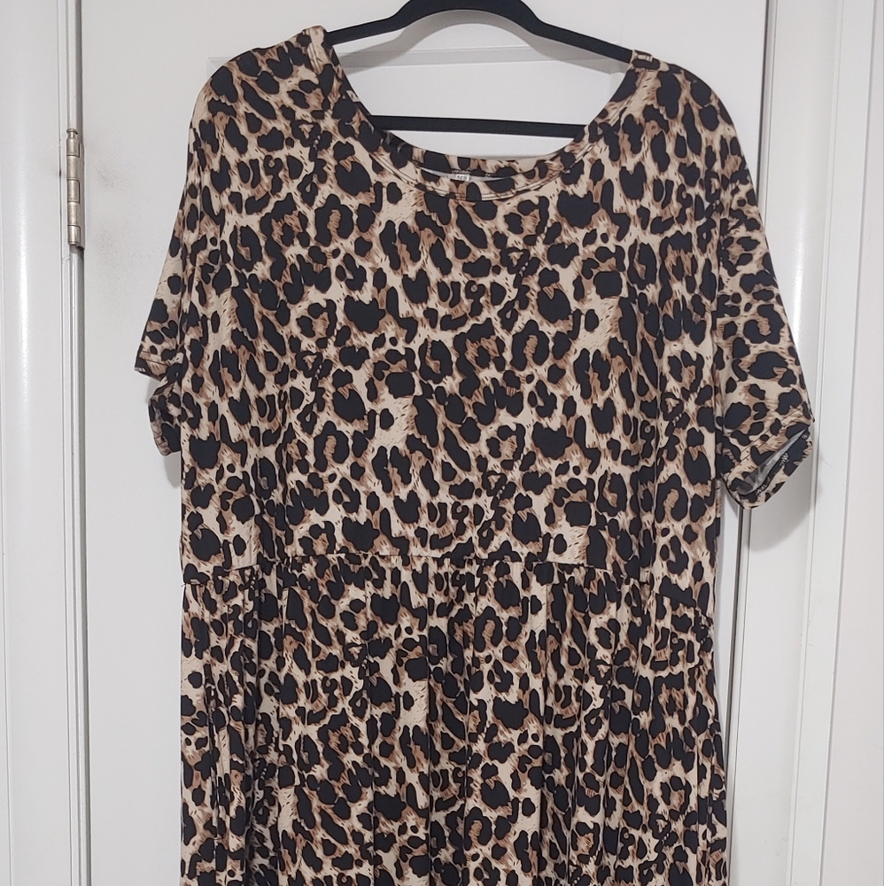 Leopard Short Sleeve Maxi Dress